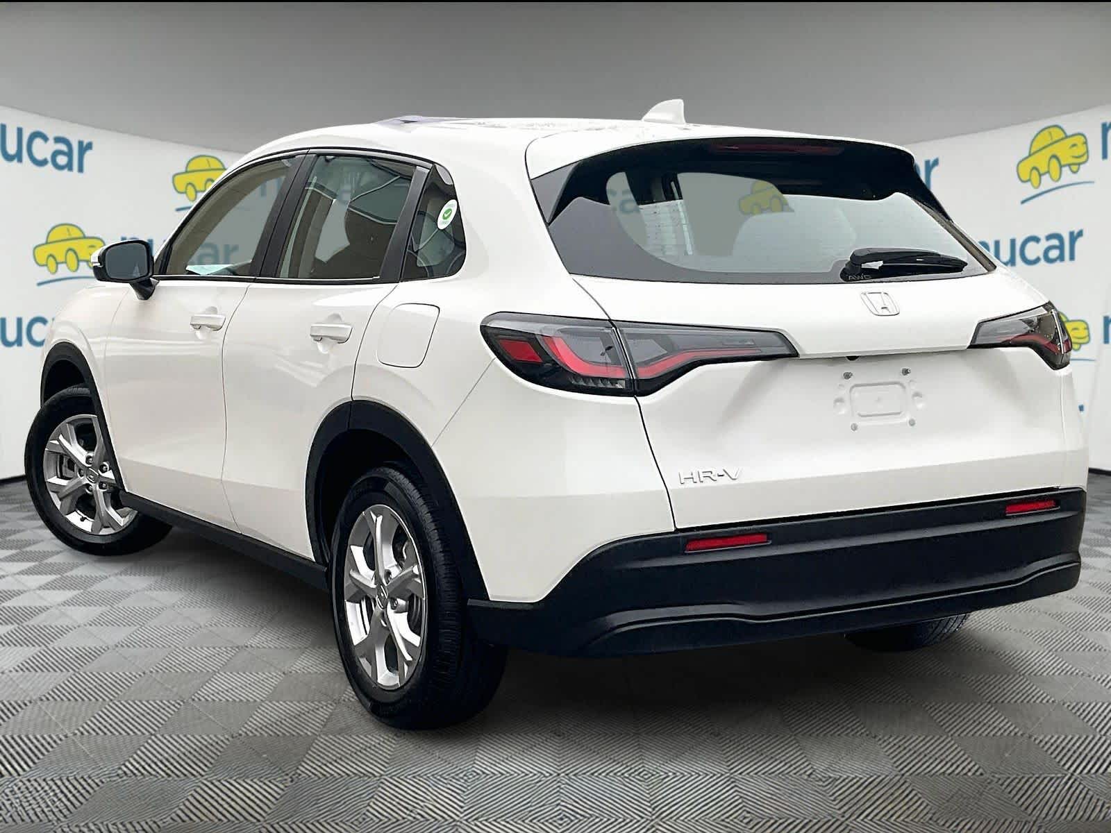 2025 Honda HR-V LX - Photo 4