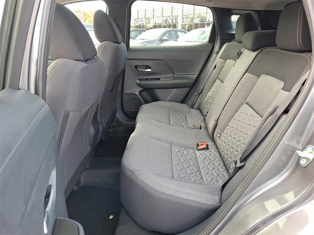 2026 Nissan Kicks SV - Photo 6