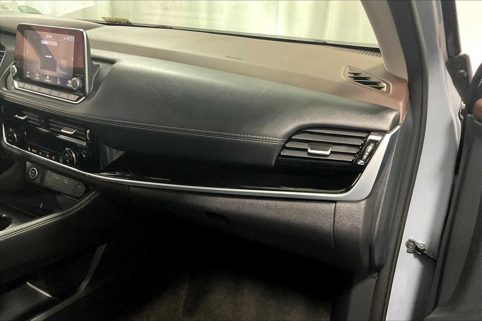 2023 Nissan Rogue SL - Photo 13