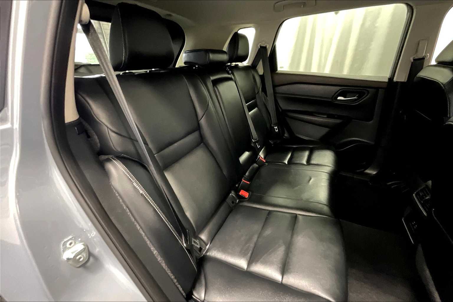 2023 Nissan Rogue SL - Photo 16