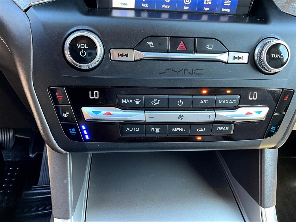 2020 Ford Explorer Platinum - Photo 28