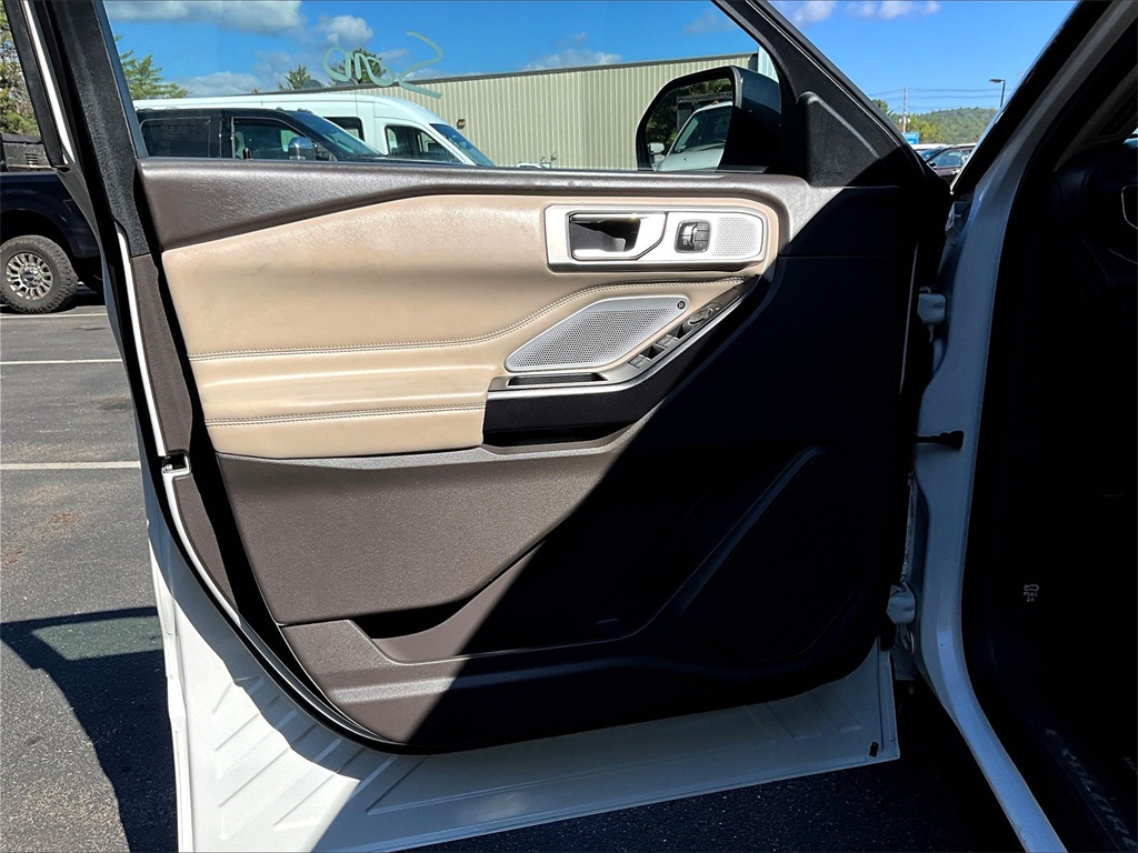 2020 Ford Explorer Platinum - Photo 9
