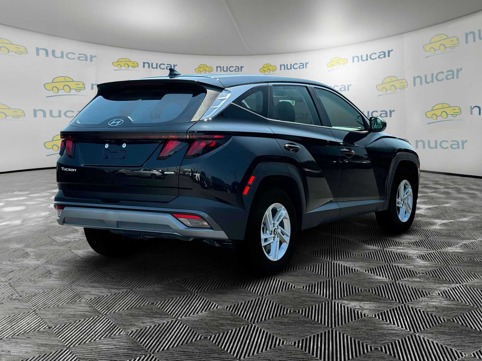 2025 Hyundai Tucson SE - Photo 8