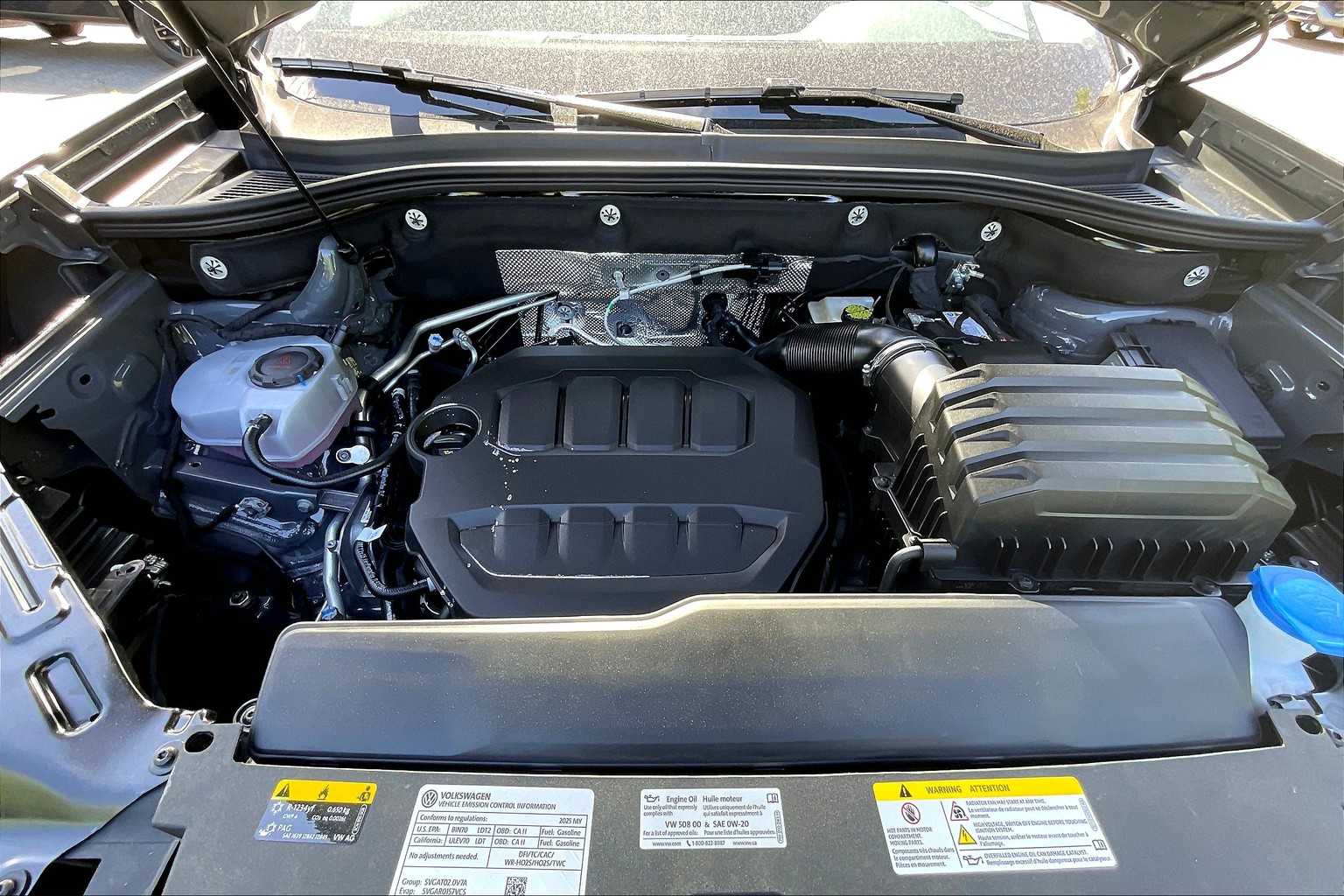 2025 Volkswagen Atlas 2.0T SE w/Technology - Photo 16