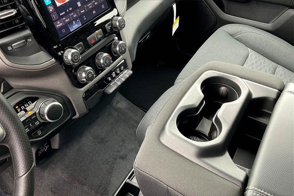 2025 Ram 1500 Tradesman - Photo 14
