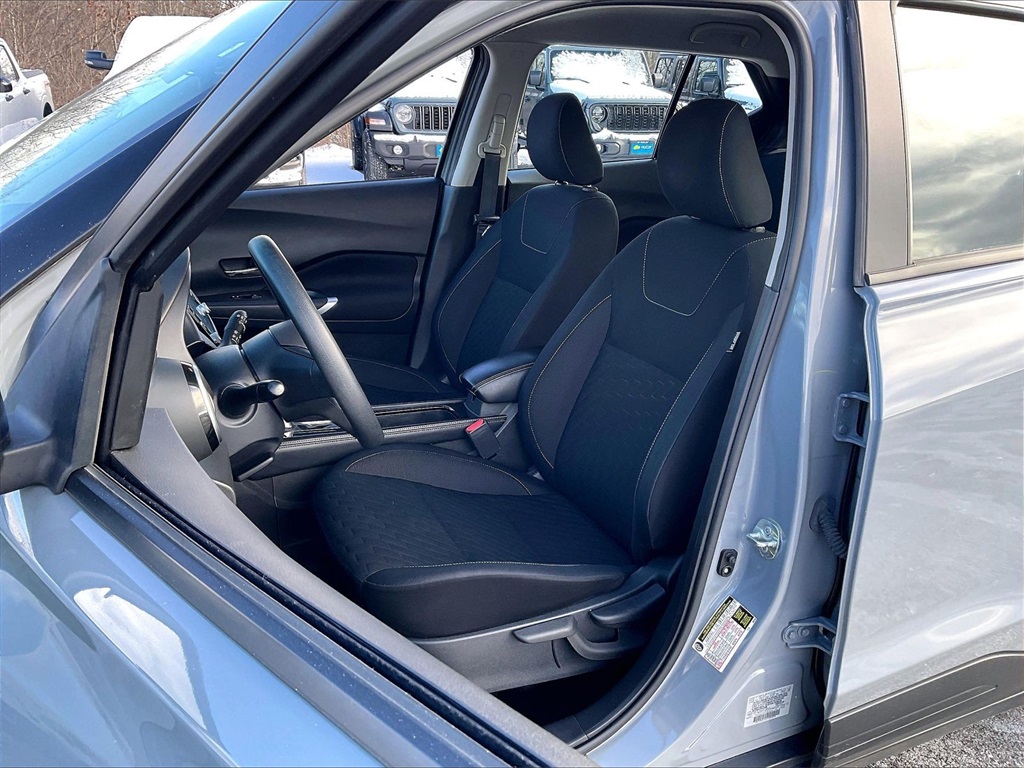 2023 Nissan Kicks SV - Photo 9