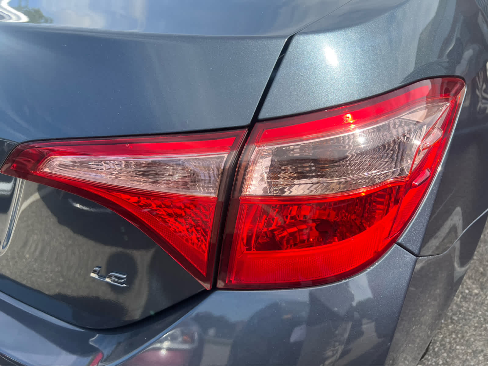 2017 Toyota Corolla LE - Photo 11