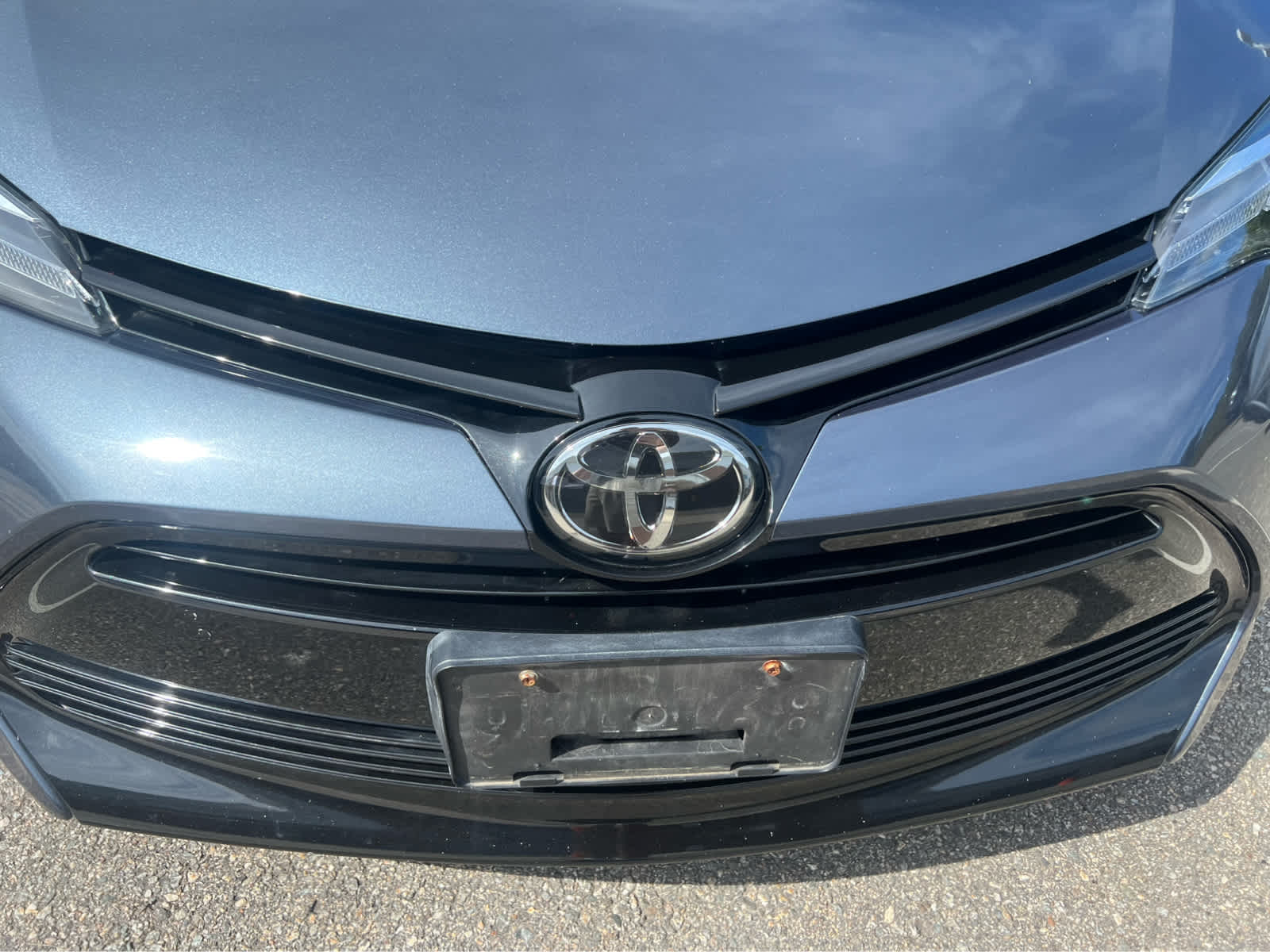 2017 Toyota Corolla LE - Photo 4