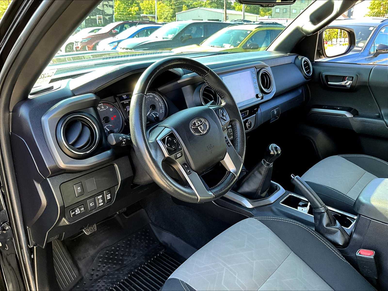 2021 Toyota Tacoma TRD Sport - Photo 8