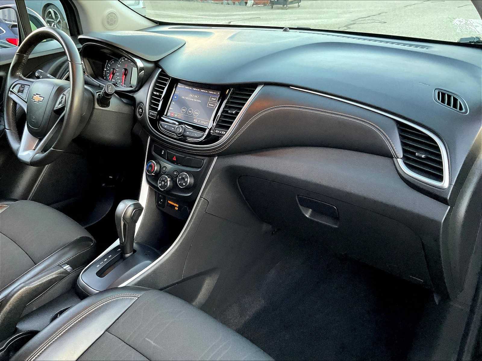 2022 Chevrolet Trax LT - Photo 14