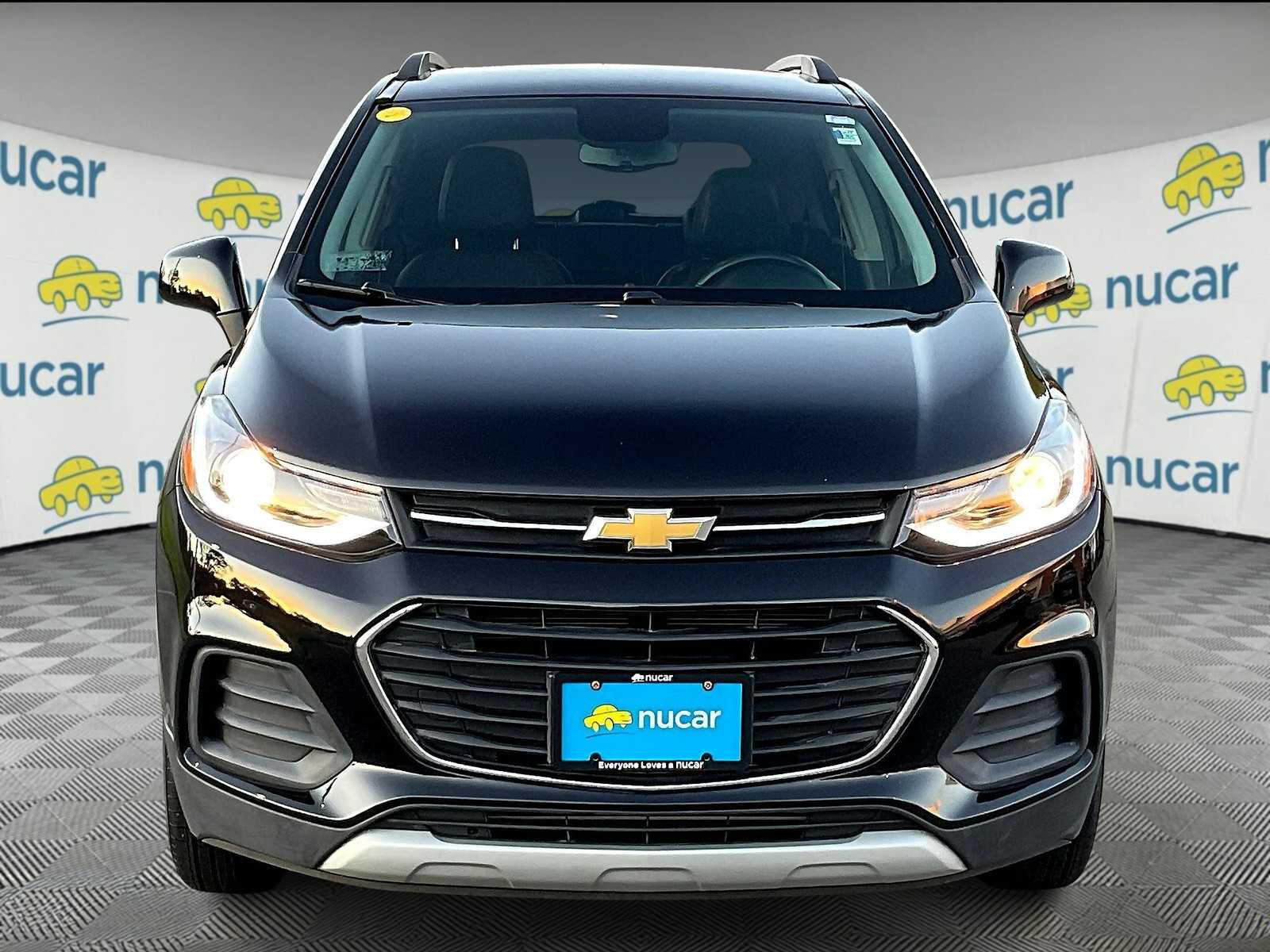 2022 Chevrolet Trax LT - Photo 2