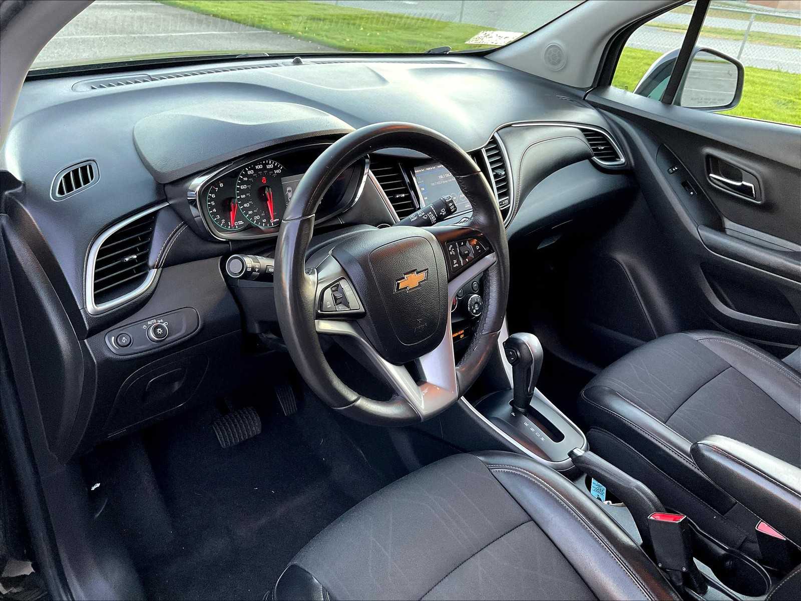2022 Chevrolet Trax LT - Photo 8
