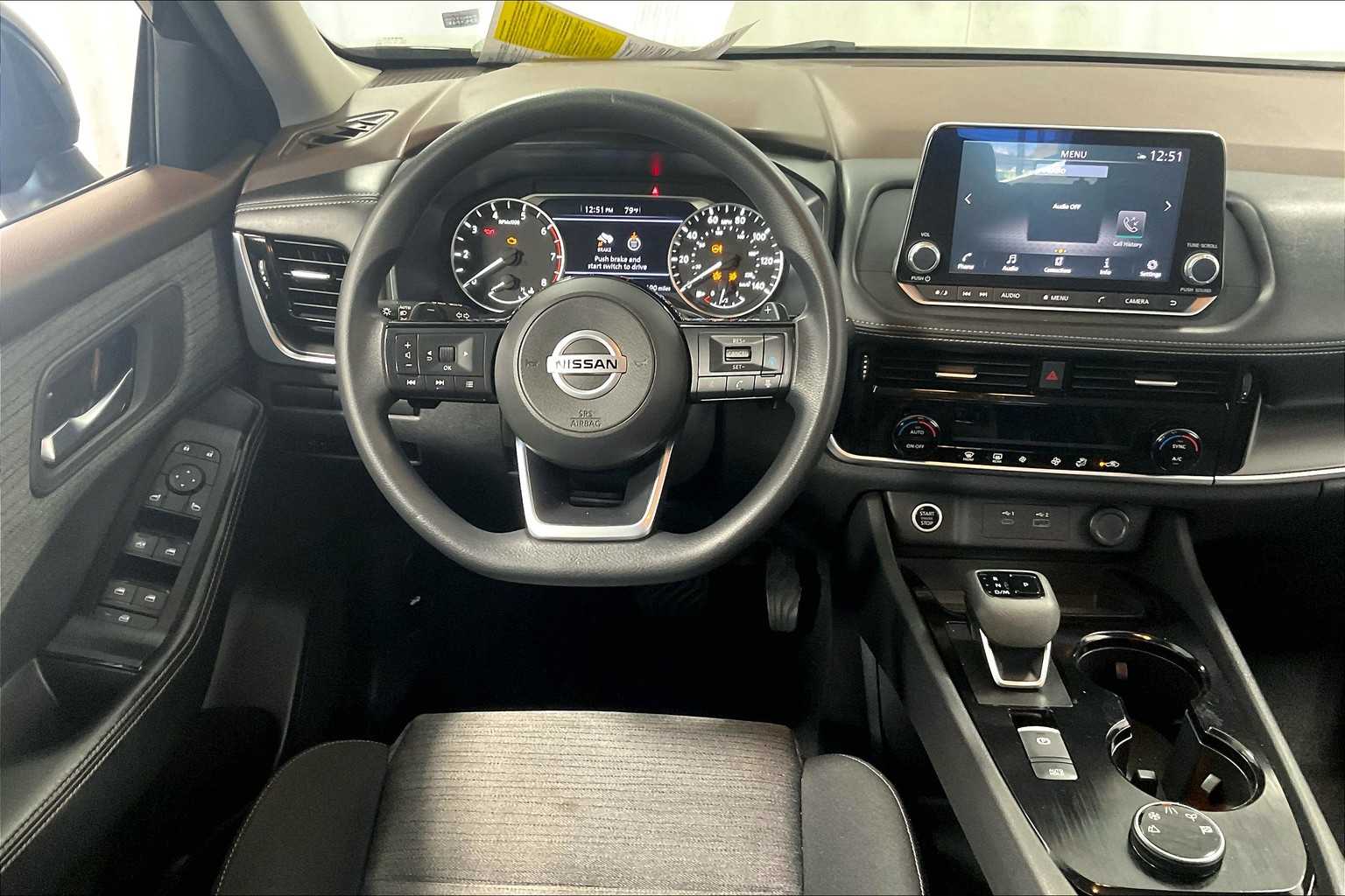 2021 Nissan Rogue SV - Photo 17
