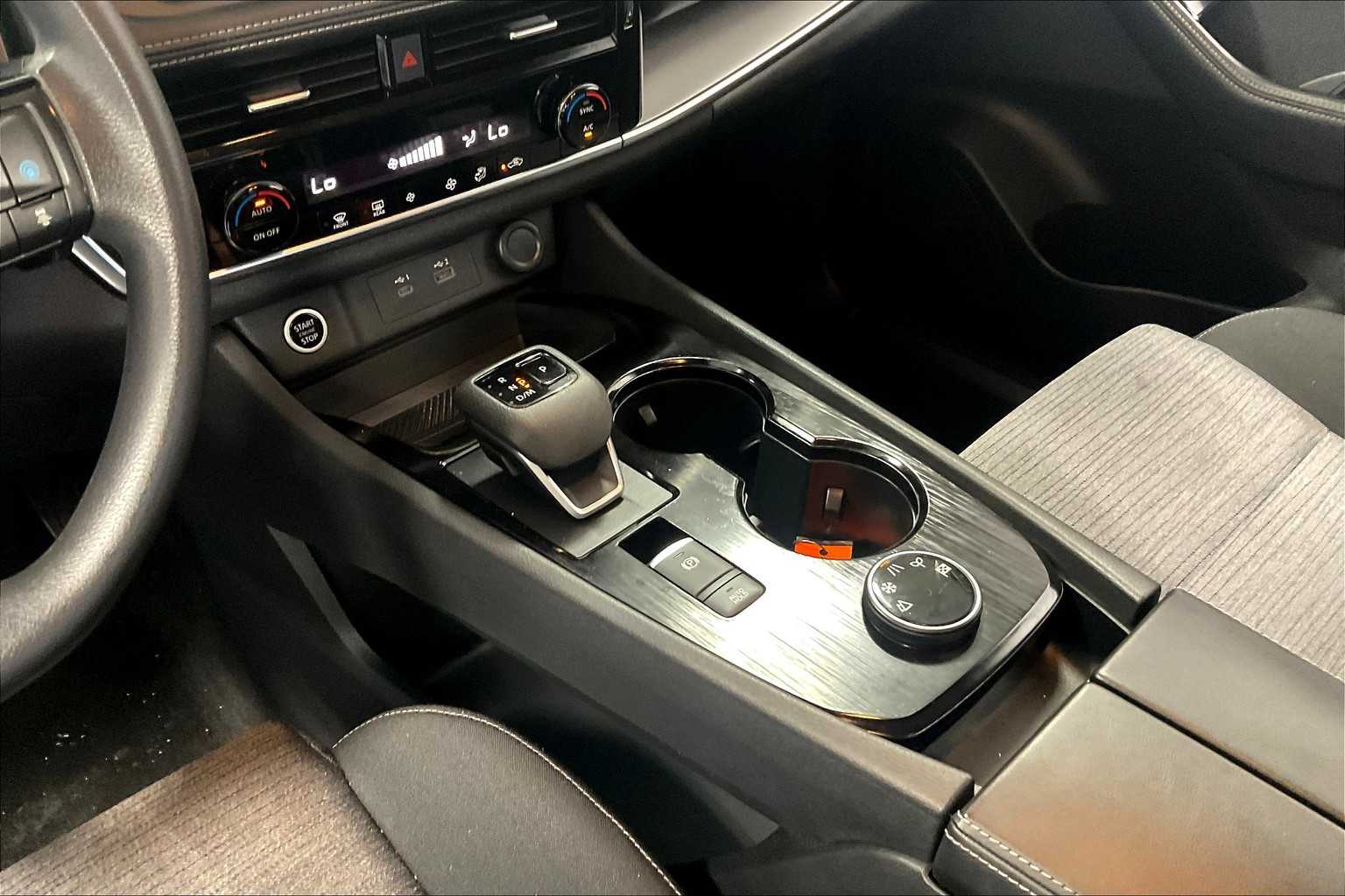 2021 Nissan Rogue SV - Photo 20