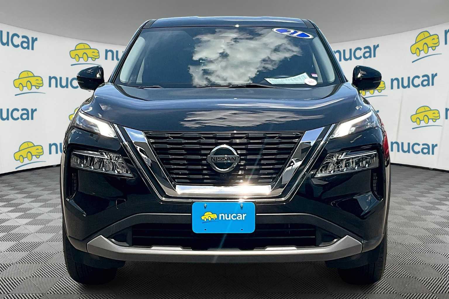 2021 Nissan Rogue SV - Photo 2