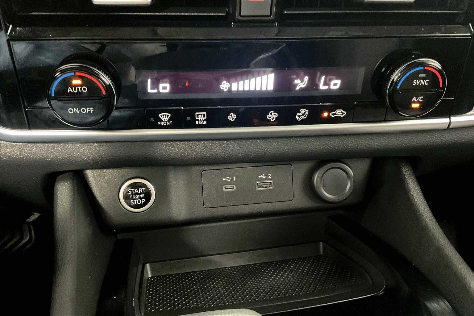 2021 Nissan Rogue SV - Photo 25