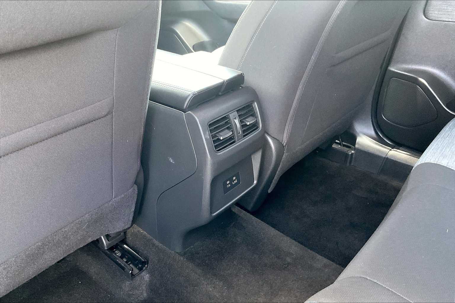 2021 Nissan Rogue SV - Photo 27