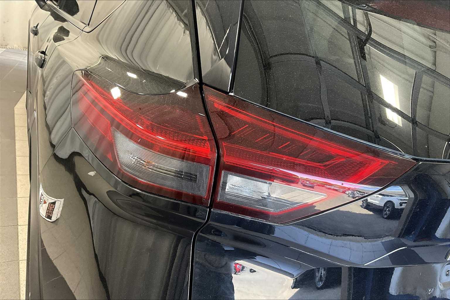2021 Nissan Rogue SV - Photo 33