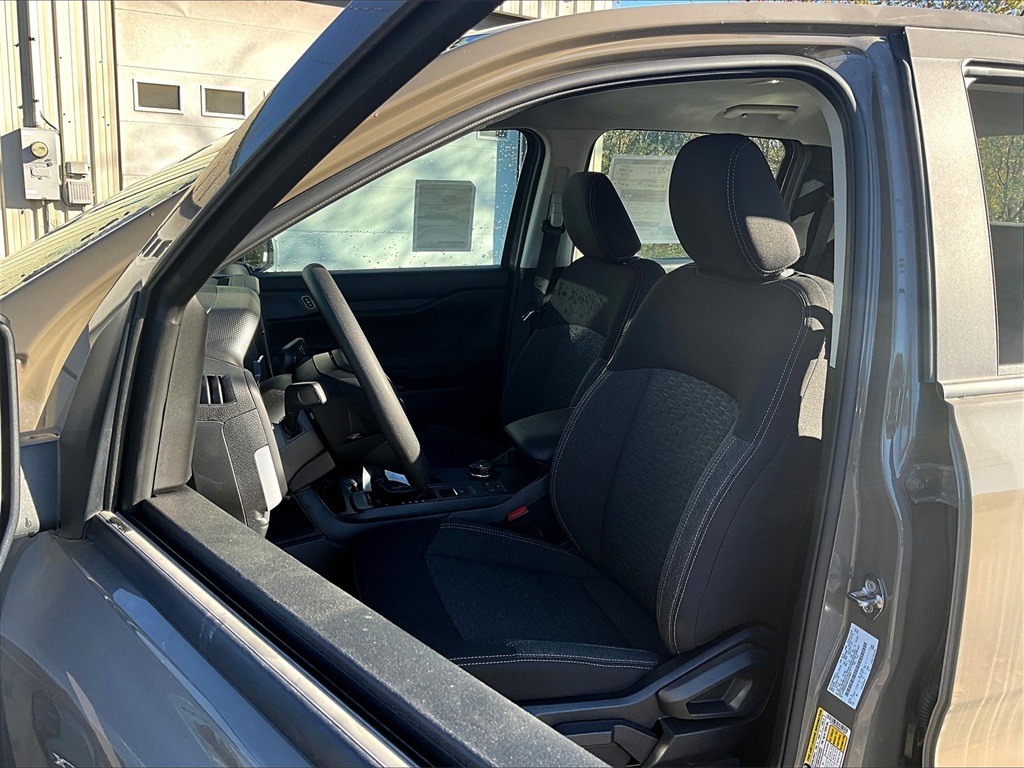 2025 Ford Ranger XL - Photo 10