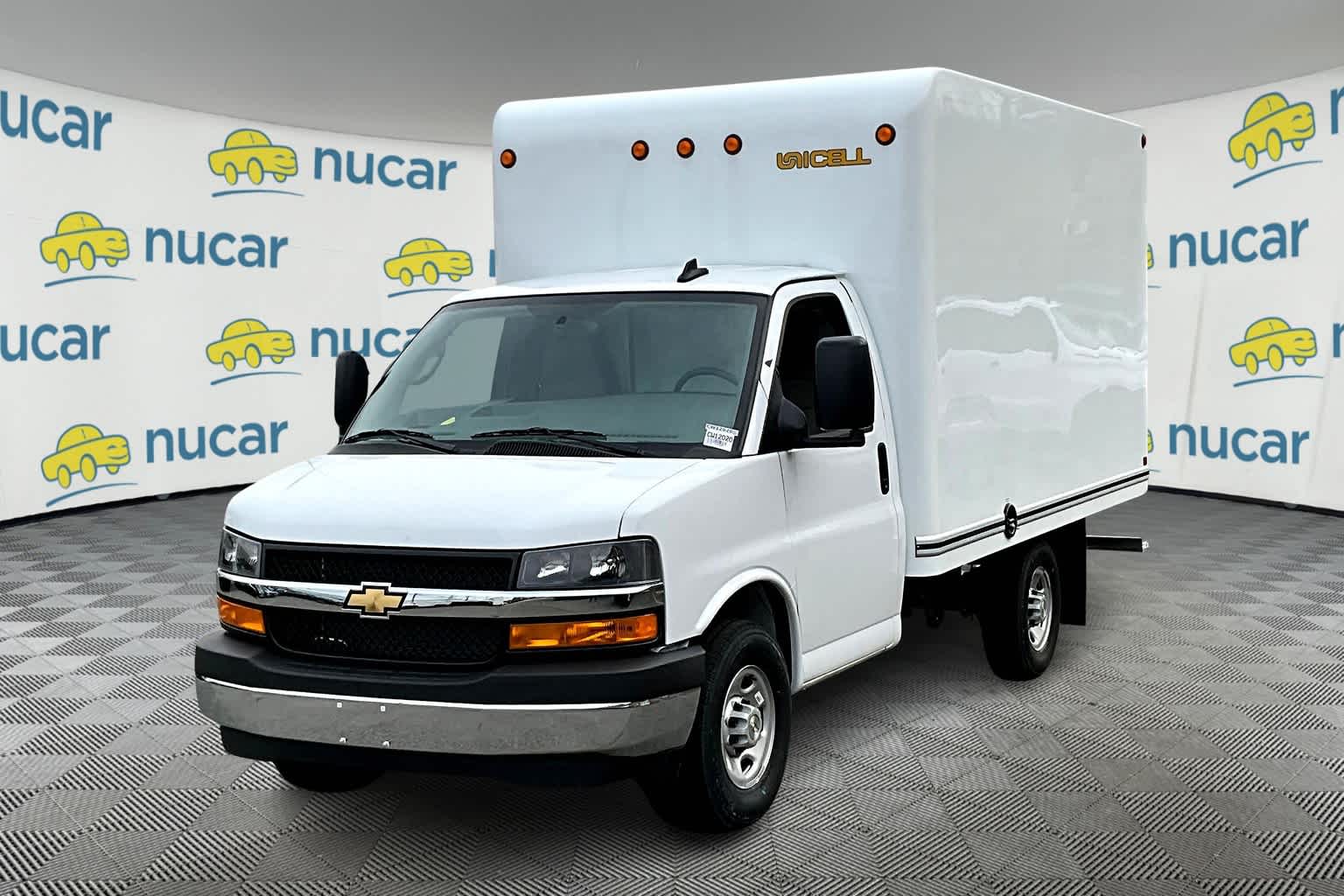 2025 Chevrolet Express  - Photo 4