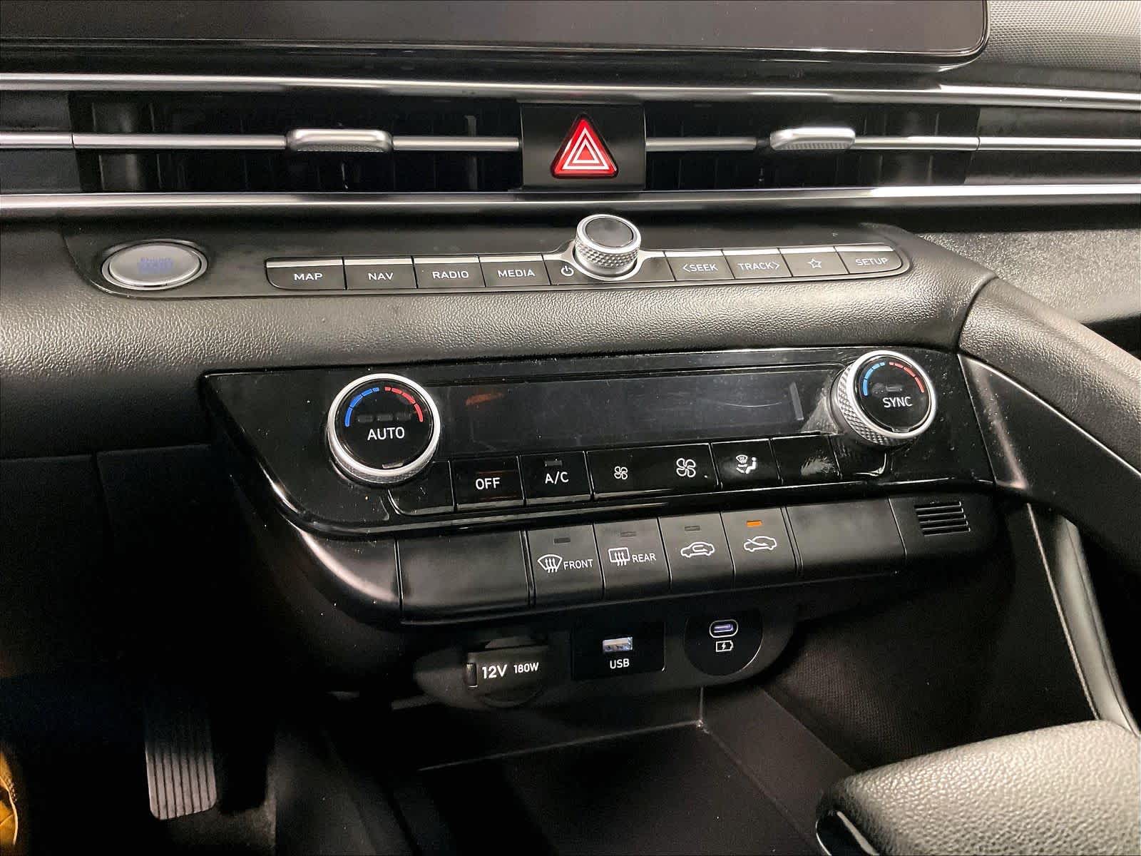 2024 Hyundai Elantra SEL - Photo 25