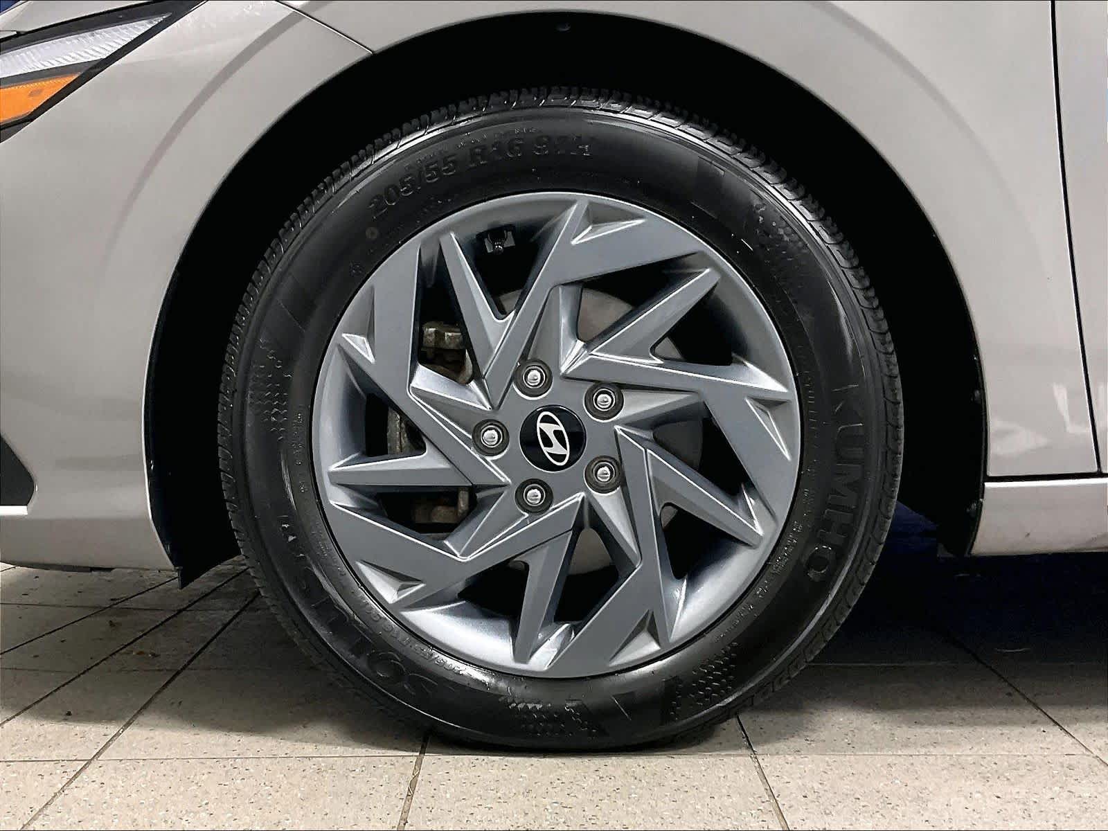 2024 Hyundai Elantra SEL - Photo 7