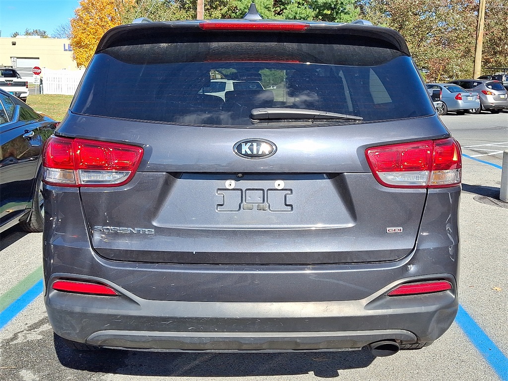 2018 Kia Sorento LX - Photo 5