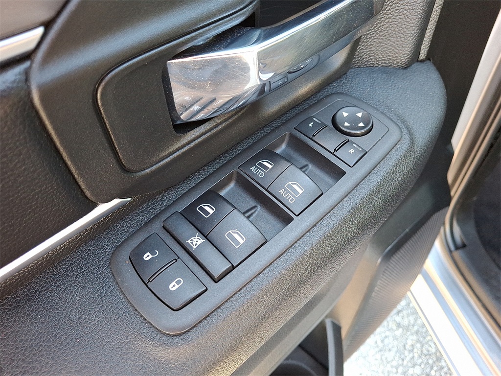 2022 Ram 1500 Classic Warlock - Photo 14