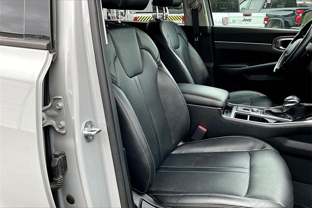 2022 Kia Sorento X-Line EX - Photo 11