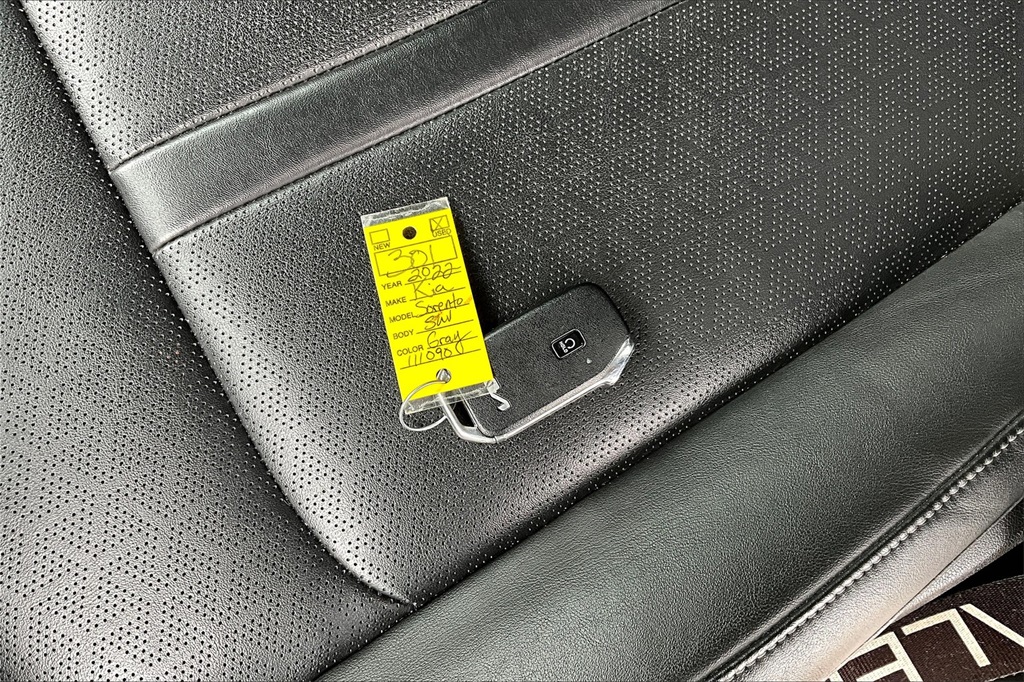 2022 Kia Sorento X-Line EX - Photo 30