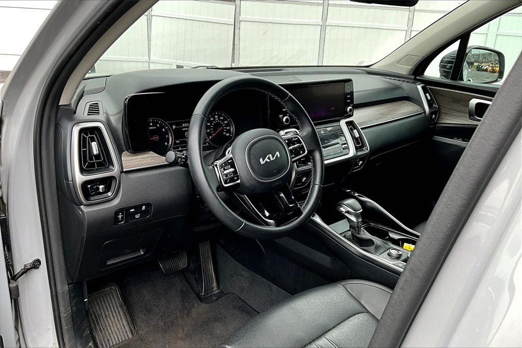 2022 Kia Sorento X-Line EX - Photo 8