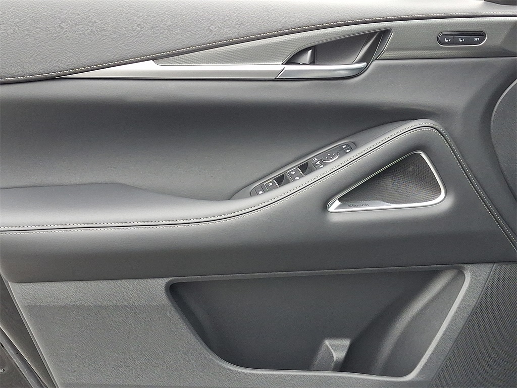 2026 INFINITI QX60 LUXE - Photo 9