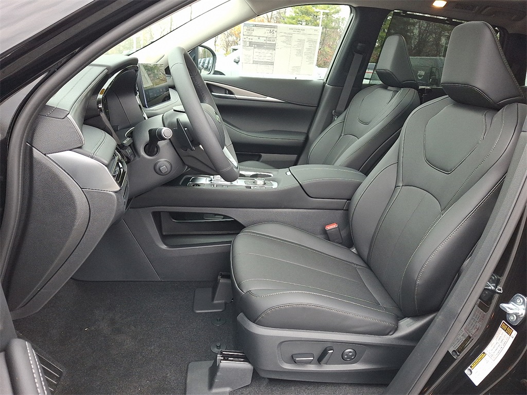 2026 INFINITI QX60 LUXE - Photo 10
