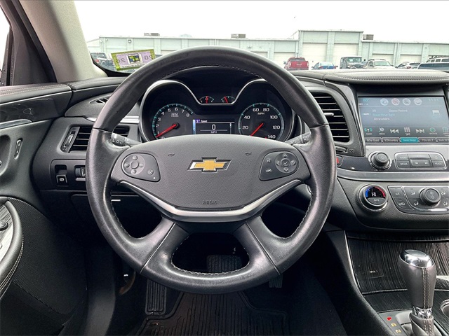 2019 Chevrolet Impala LT - Photo 16