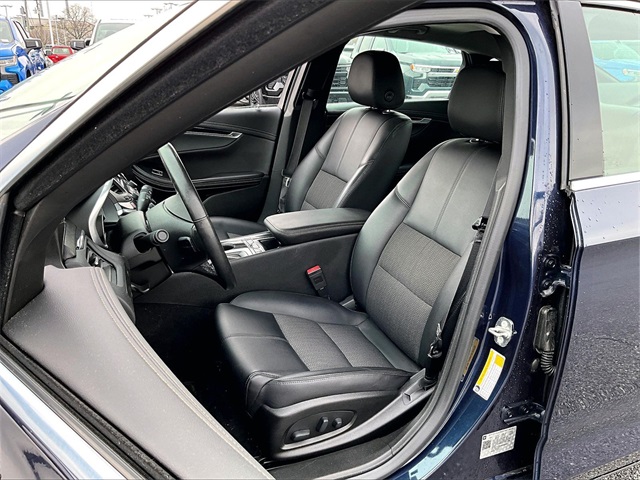 2019 Chevrolet Impala LT - Photo 10