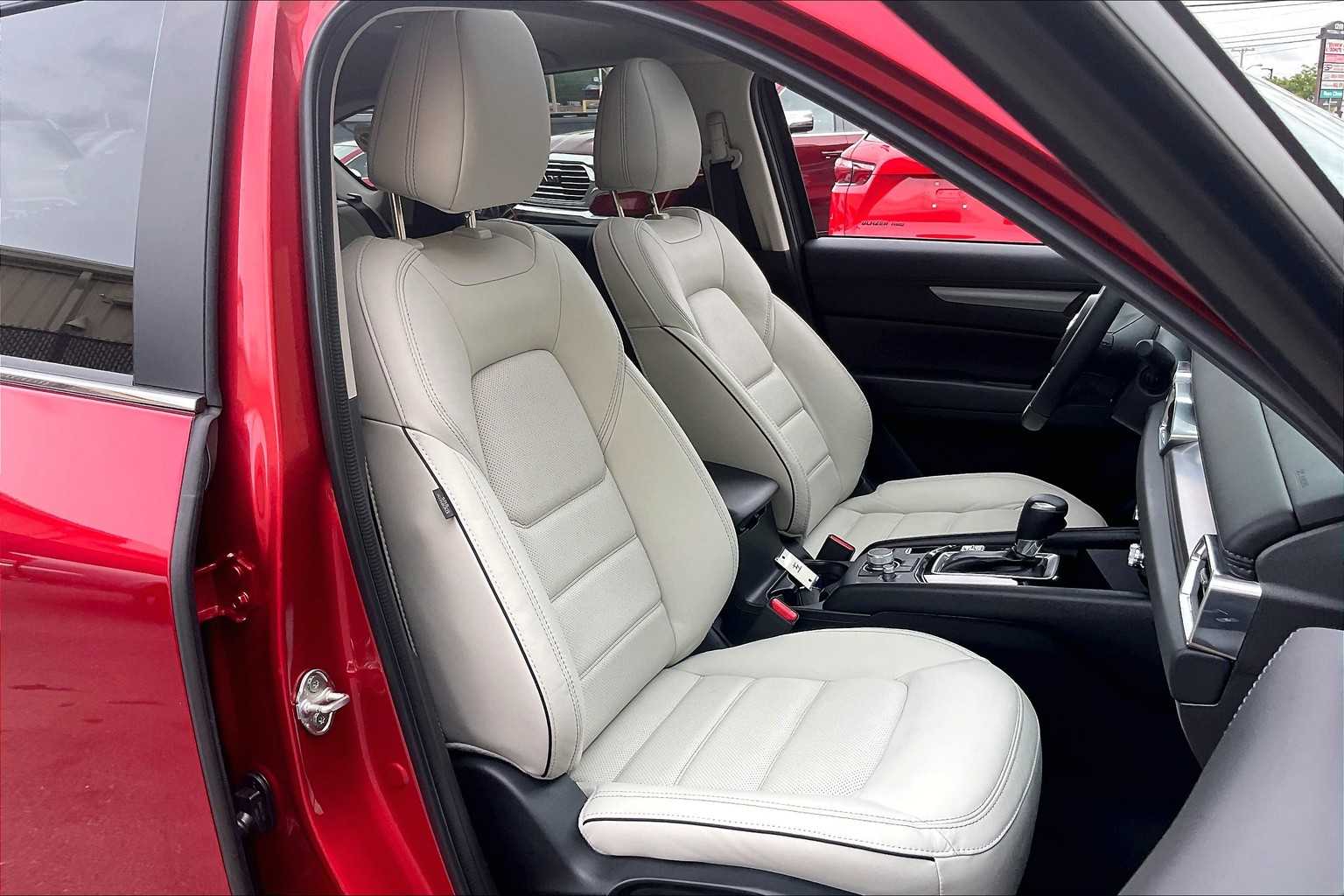 2025 Mazda CX-5 2.5 S Preferred Package - Photo 11