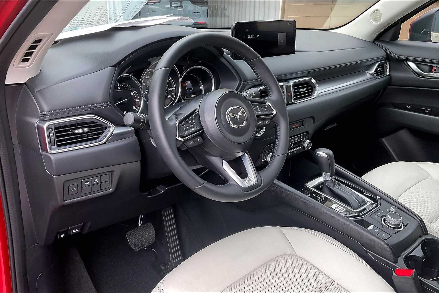 2025 Mazda CX-5 2.5 S Preferred Package - Photo 8