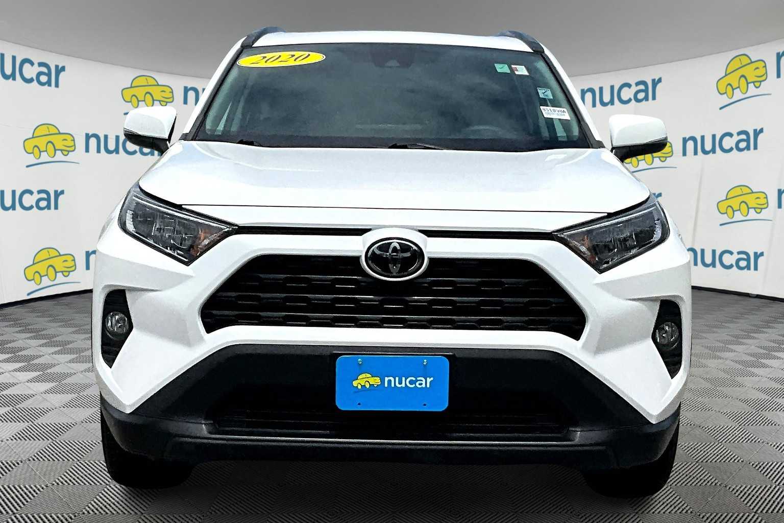 2020 Toyota RAV4 XLE - Photo 2