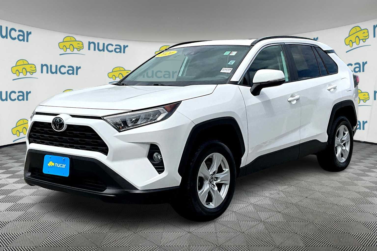 2020 Toyota RAV4 XLE - Photo 3