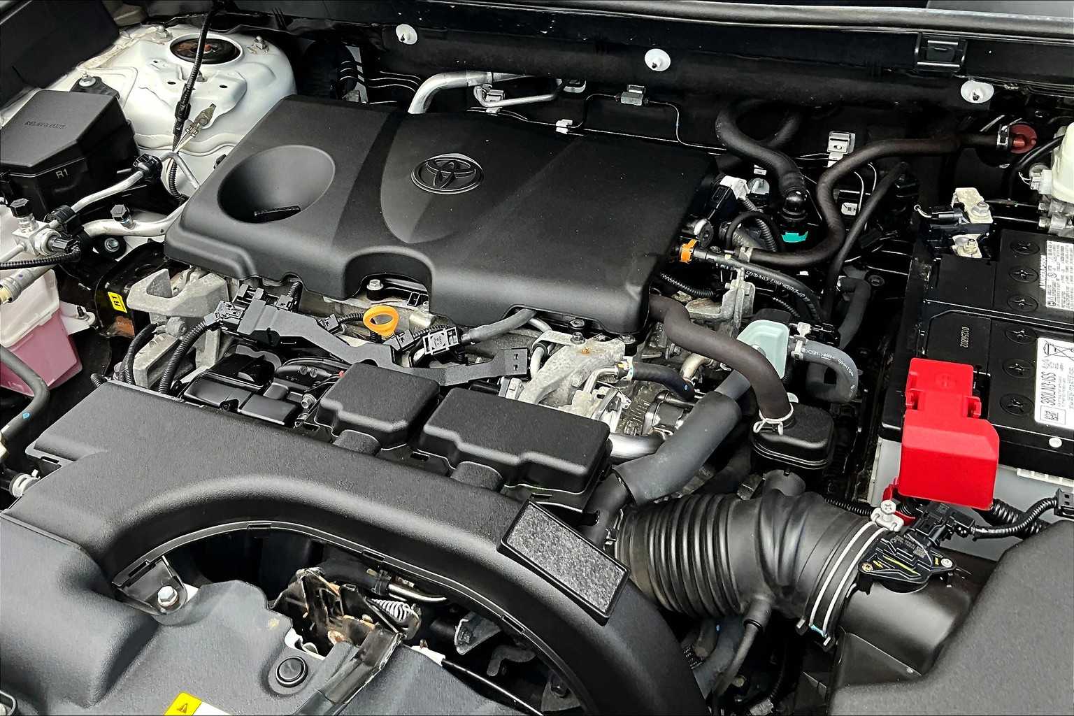 2020 Toyota RAV4 XLE - Photo 35