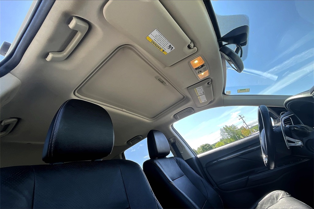 2016 Mitsubishi Outlander GT - Photo 22