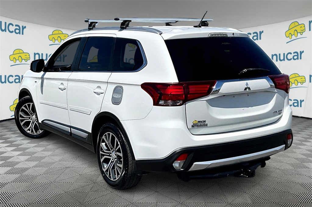 2016 Mitsubishi Outlander GT - Photo 4