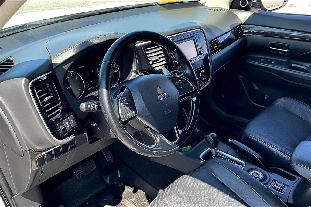 2016 Mitsubishi Outlander GT - Photo 8
