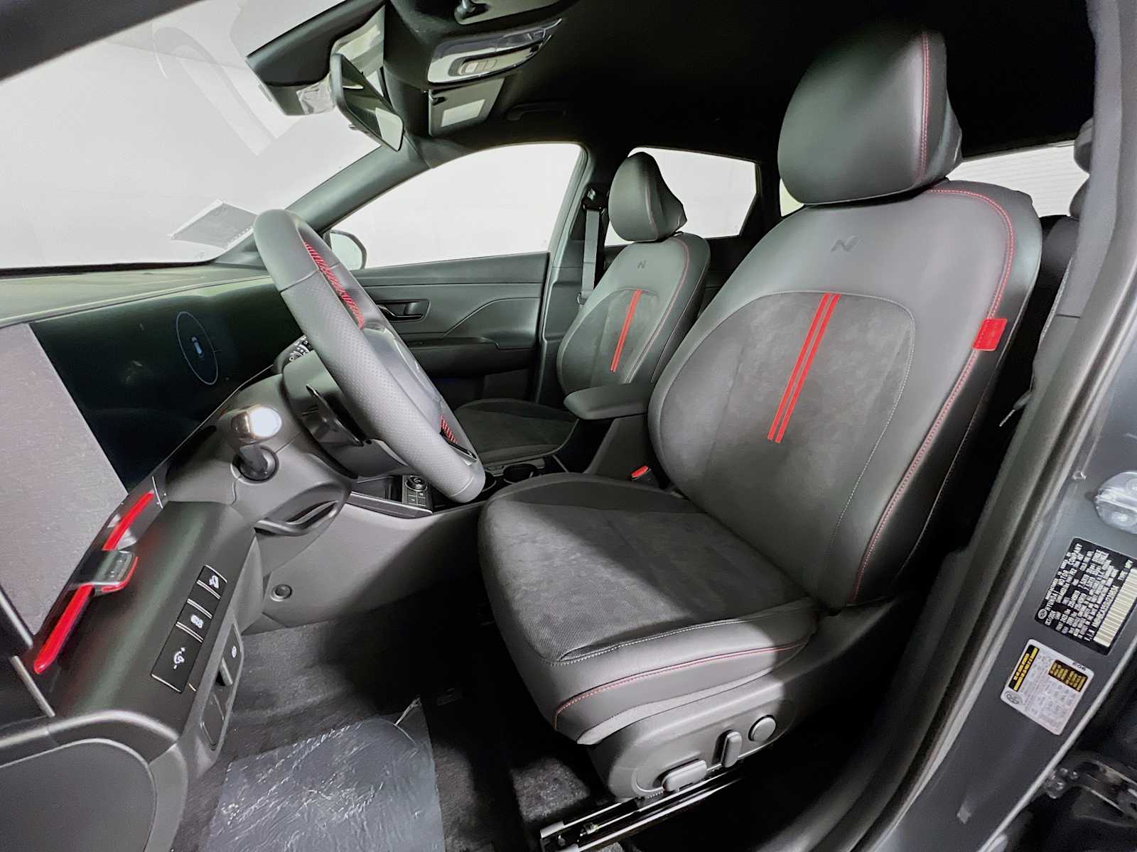 2025 Hyundai Kona N Line S - Photo 12