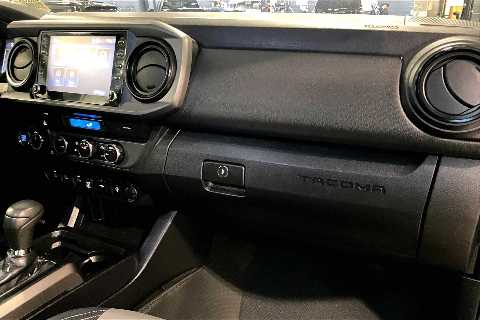 2022 Toyota Tacoma TRD Sport - Photo 13