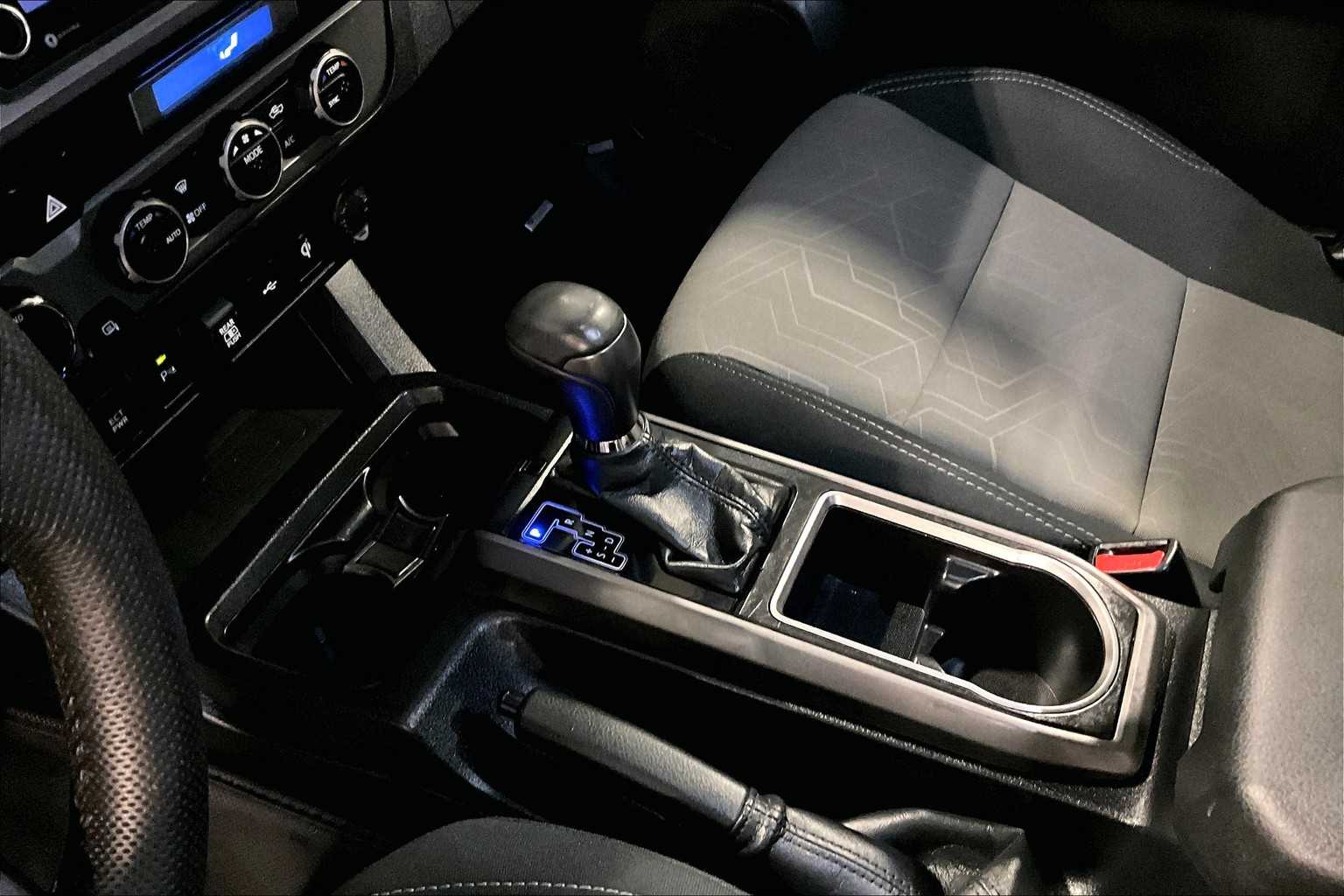 2022 Toyota Tacoma TRD Sport - Photo 20