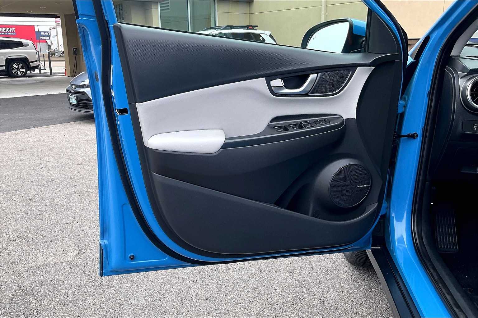 2022 Hyundai Kona Electric Limited - Photo 9