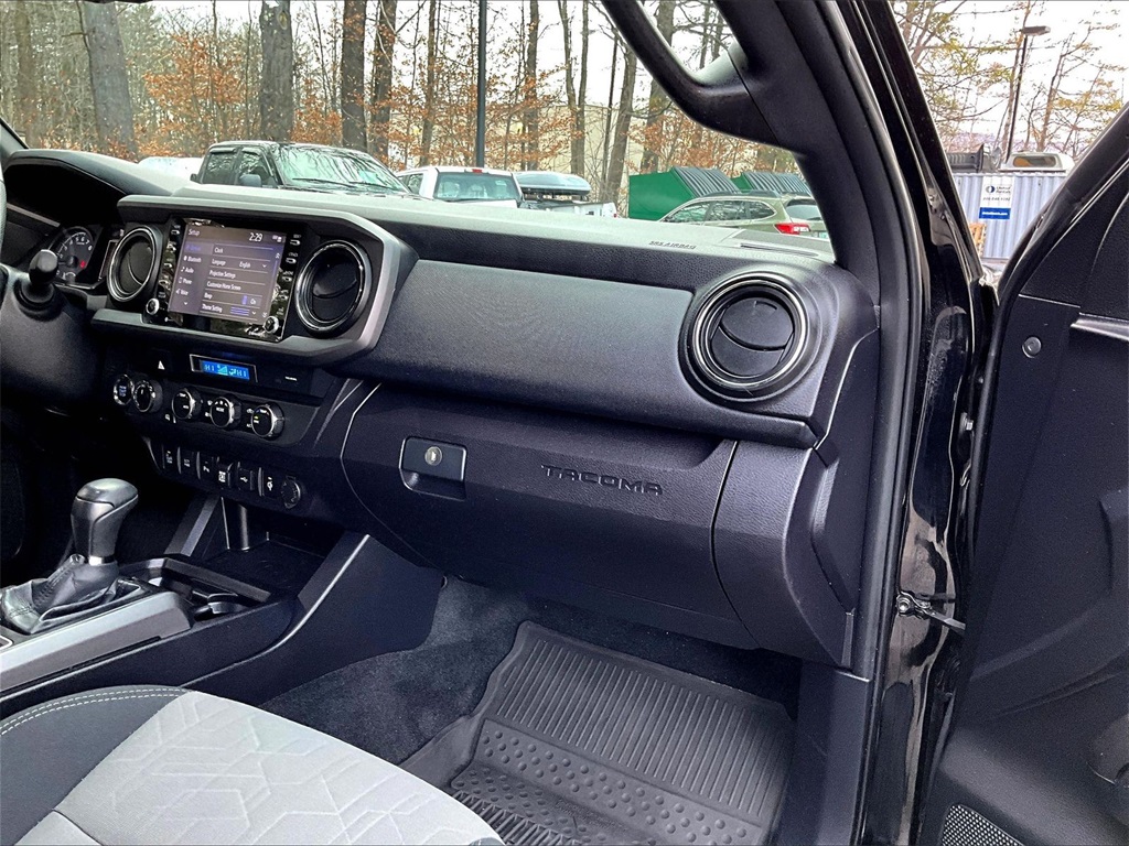 2021 Toyota Tacoma SR5 - Photo 13