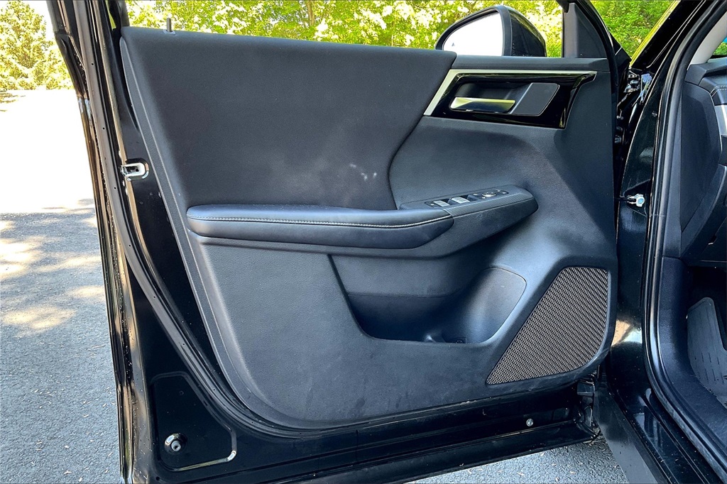 2022 Mitsubishi Outlander ES - Photo 9