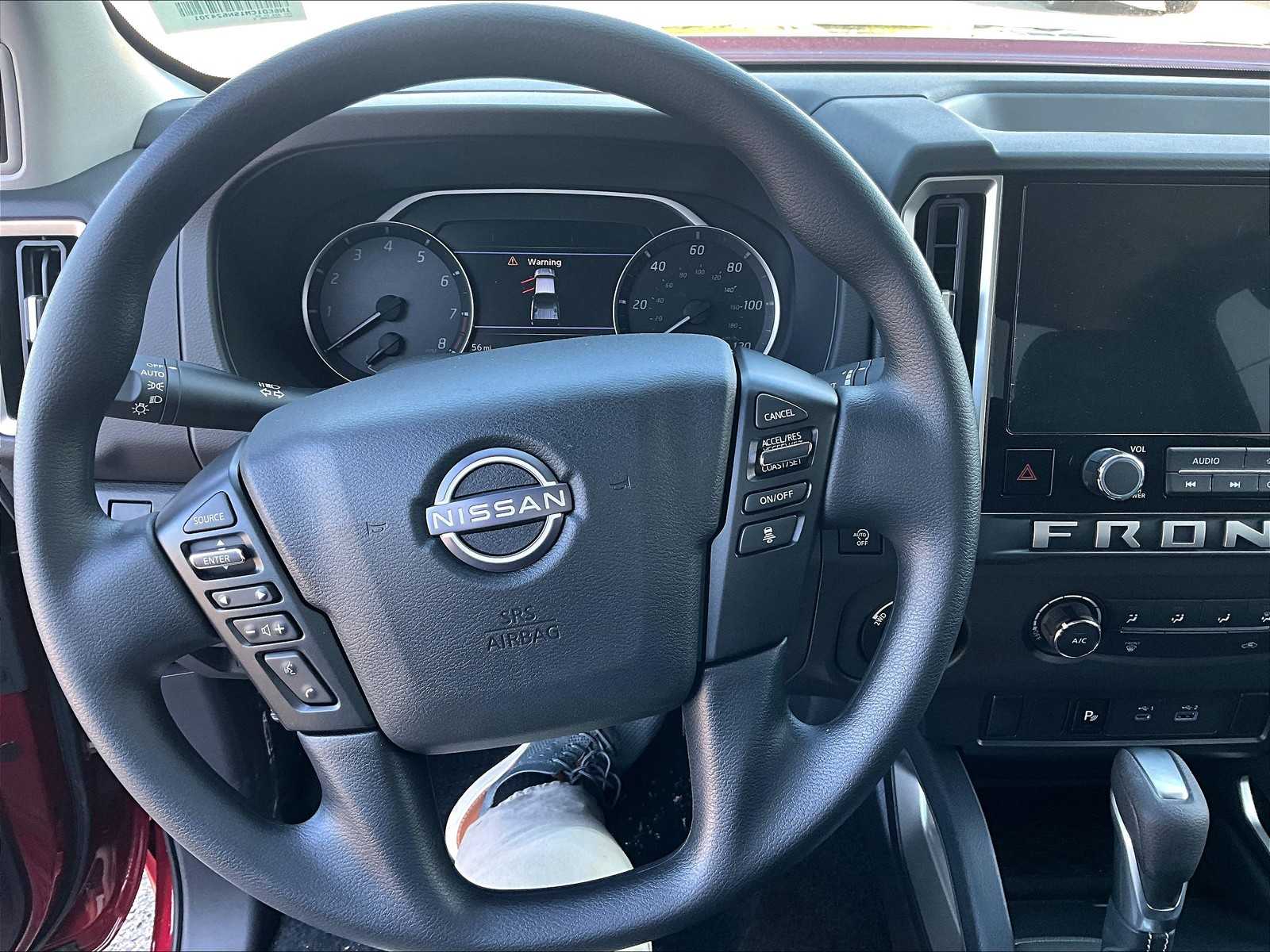 2025 Nissan Frontier SV - Photo 13